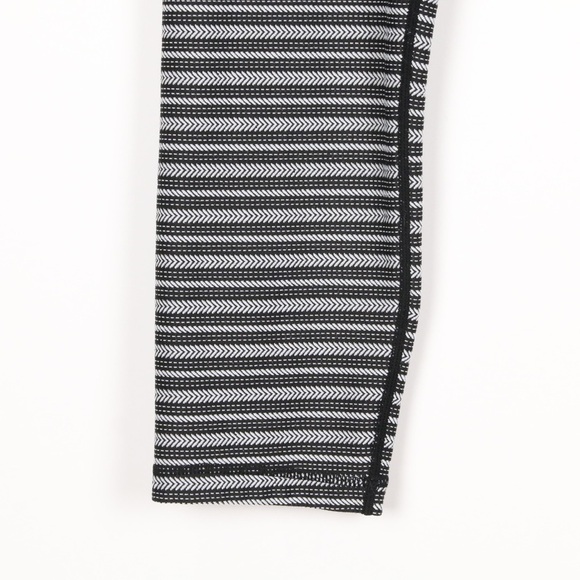 Zyia Aztec Adrenaline 7/8 Leggings - Picture 4 of 7